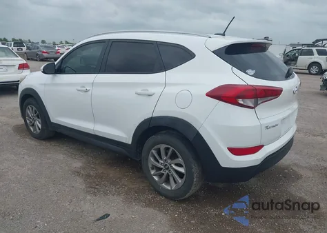 2016 Hyundai Tucson Se z USA, uszkodzony, nr VIN KM8J33A46GU125324